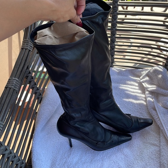 CHANEL black soft leather boots - Picture 4 of 17